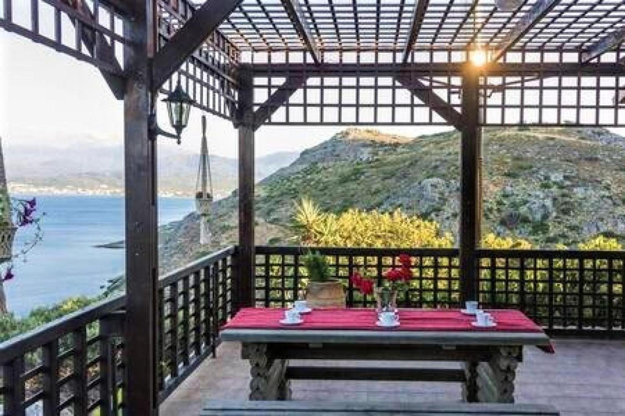 Villa Akrolithos With Private Pool Chania  Bagian luar foto