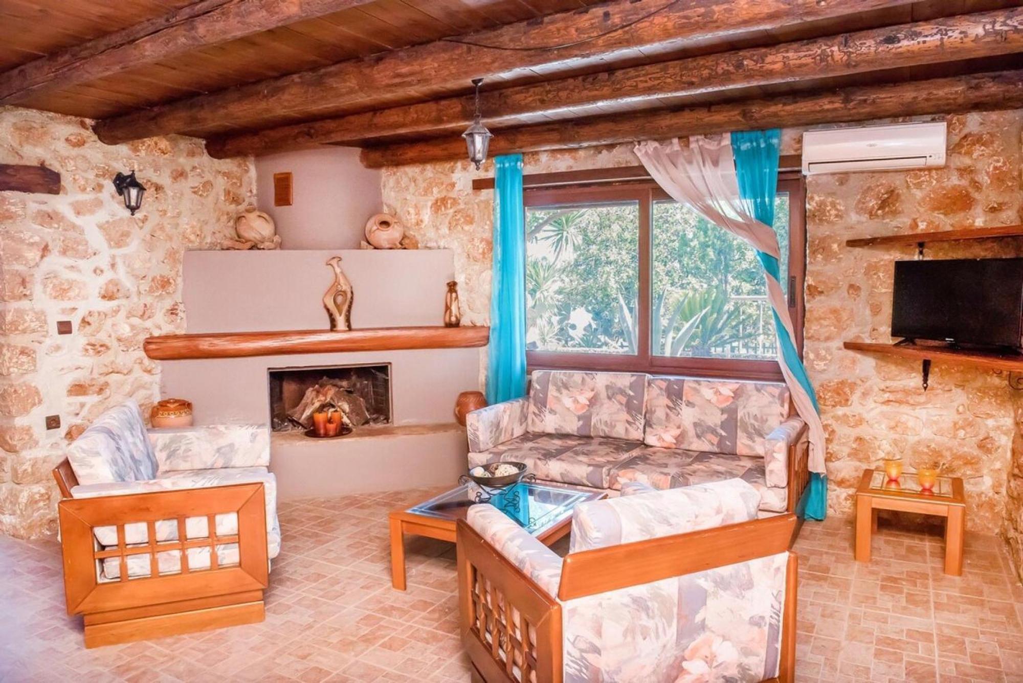 Villa Akrolithos With Private Pool Chania  Bagian luar foto
