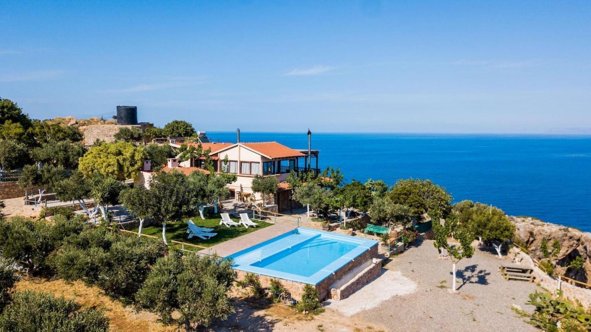 Villa Akrolithos With Private Pool Chania  Bagian luar foto